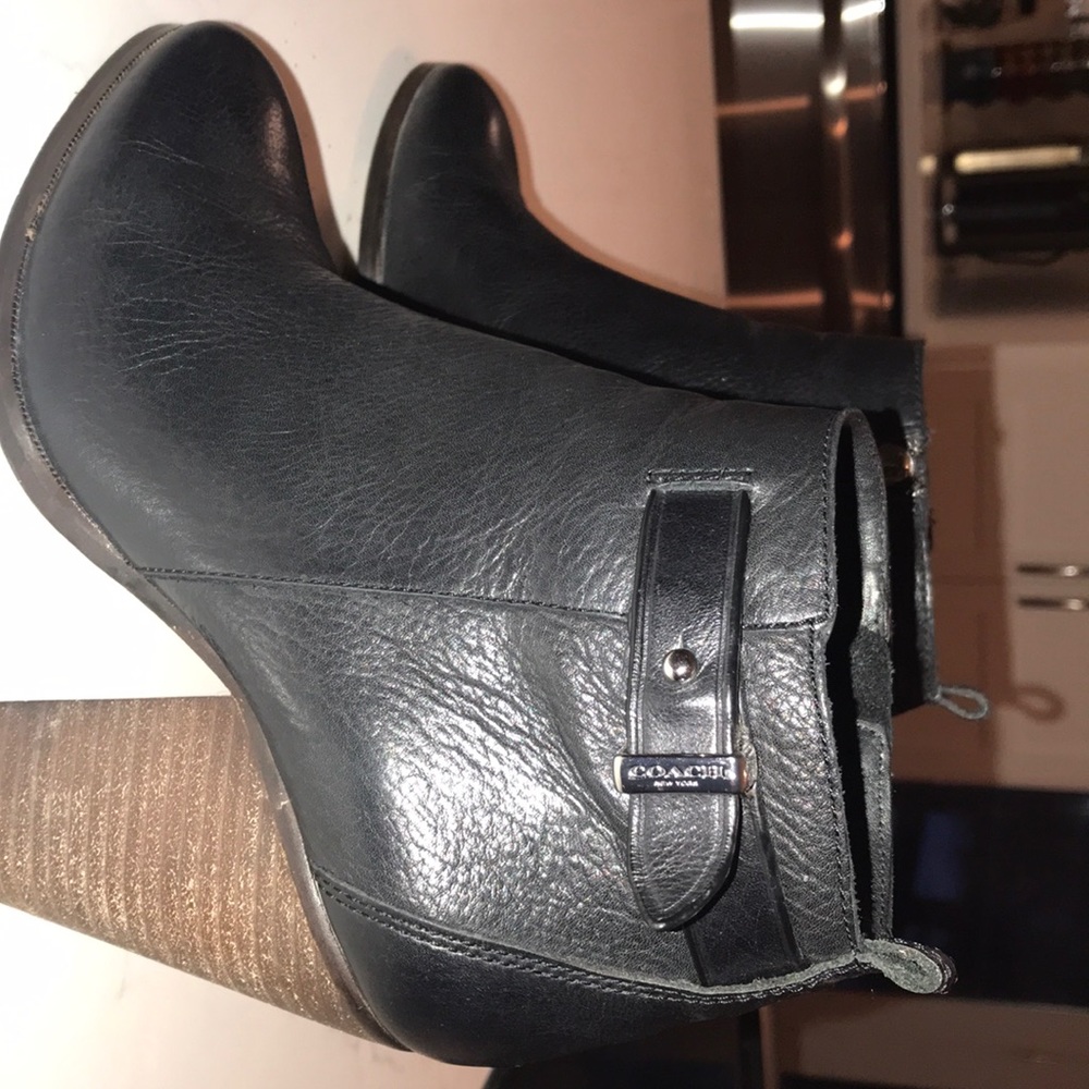 Coach Boots size 6